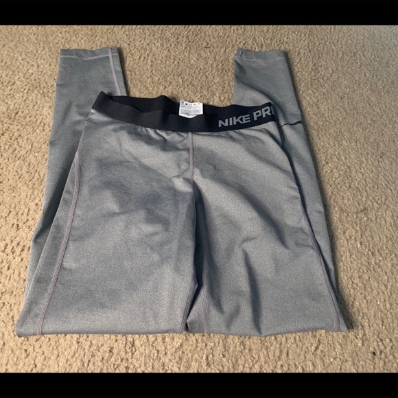 Nike Pro Leggings - Picture 1 of 3